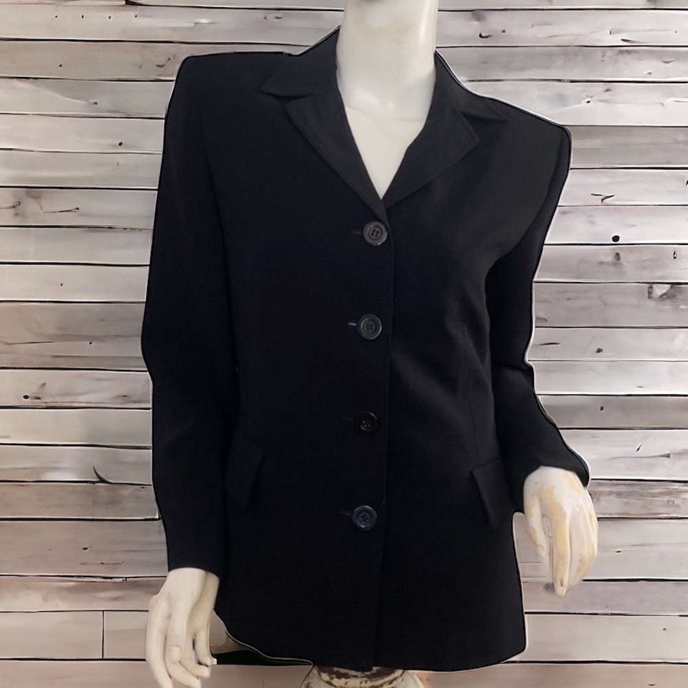 ❄️ 50% off winter Tato N Ko black vintage classic sharp shoulder blazer 10